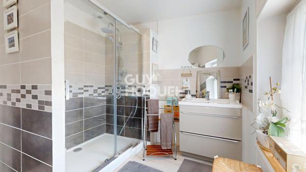 A Vendre Maison en pierre (124 m²) et gîte (27 m²) au Sud de BAYEUX.