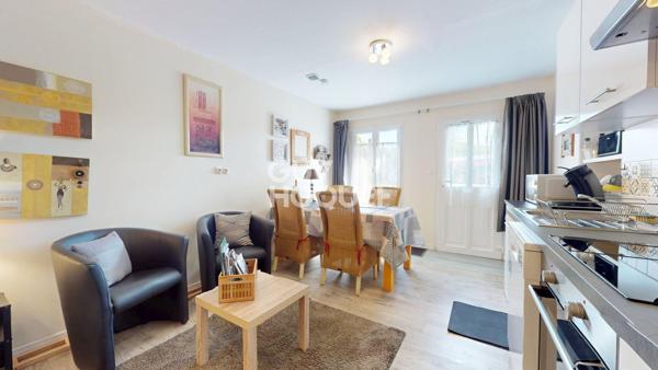 A Vendre Maison en pierre (124 m²) et gîte (27 m²) au Sud de BAYEUX.