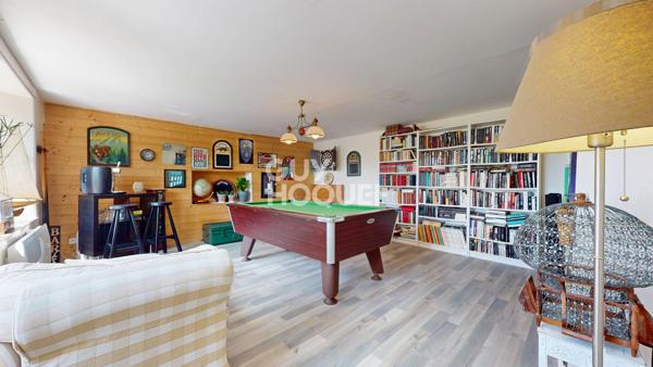 A Vendre Maison en pierre (124 m²) et gîte (27 m²) au Sud de BAYEUX.