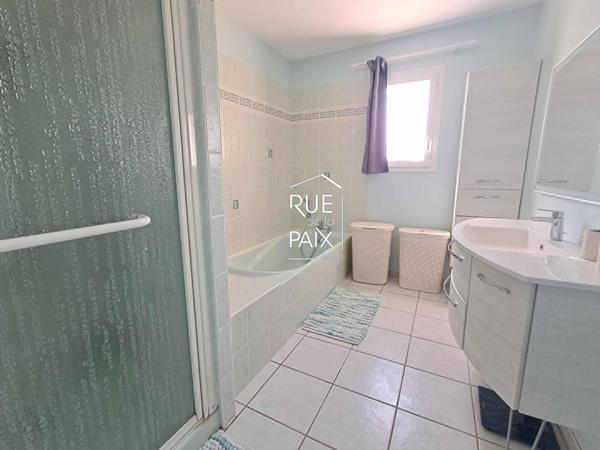 86530 NAINTRE PROPRIÉTÉ FAMILIALE D'EXCEPTION PLUS DE 200 m² HABITABLES 11 222 m² DE TERRAIN ? DOUBLE HABITATION POSSIBLE