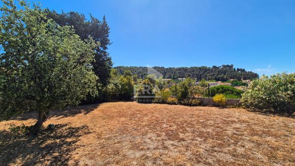 CHATEAURENARD - Maison de plain-pied 140 m2 5 chambres
