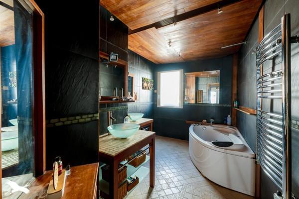 Maison à vendre 649 000 € Achères 8 p 265 m² DPE D