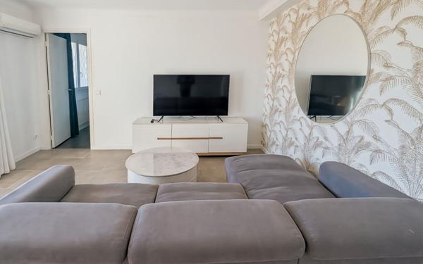 Appartement à louer    2 pièces • 42,07 m2 Cannes