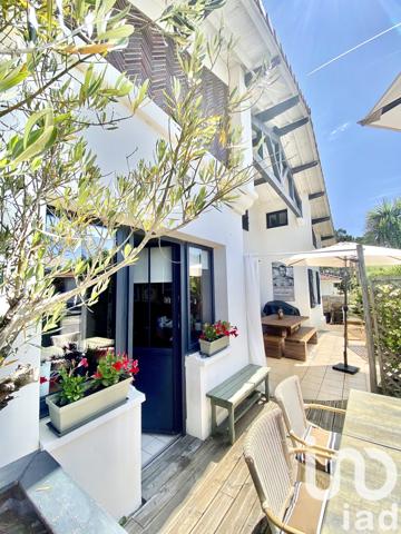 Maison à vendre 8 pièces 140 m² Saint-Julien-en-Born