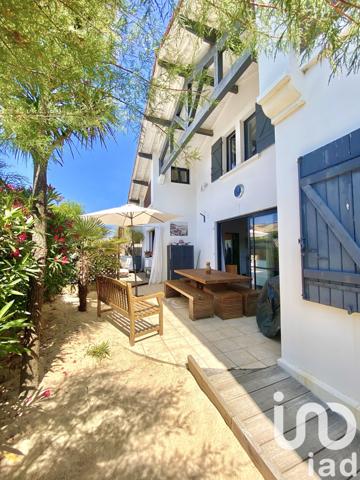 Maison à vendre 8 pièces 140 m² Saint-Julien-en-Born