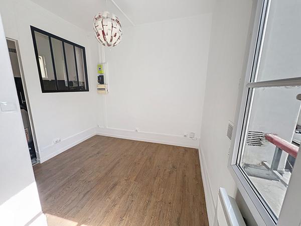 Appartement Paris 2 pièces
