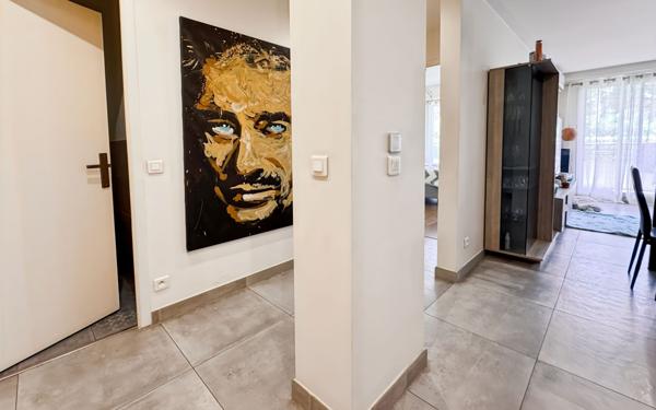 Appartement à vendre    4 pièces • 77 m2 Nice