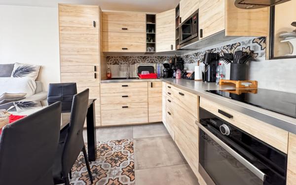 Appartement à vendre    4 pièces • 77 m2 Nice