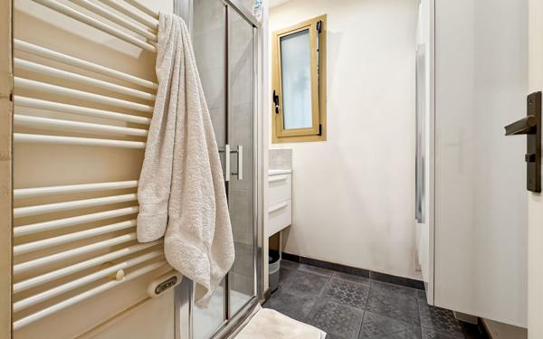 Appartement à vendre    4 pièces • 77 m2 Nice