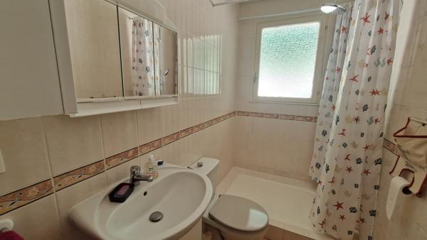 Saint-Faust (64110) Belle maison traditionnelle sans vis à vis dans un écrin de verdure.