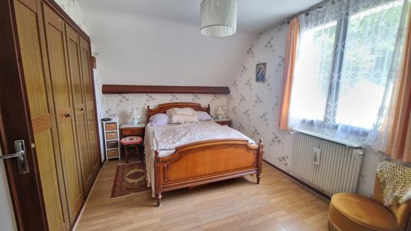 Saint-Faust (64110) Belle maison traditionnelle sans vis à vis dans un écrin de verdure.