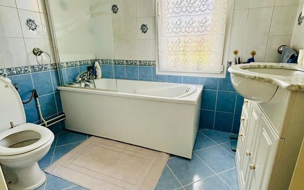 Maison à vendre    4 pièces •  Stains