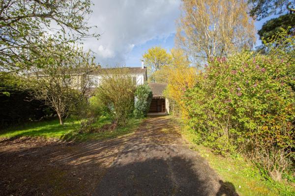EXCLUSIVITÉ – GROS POTENTIEL – MAISON FAMILIALE AVEC JARDIN