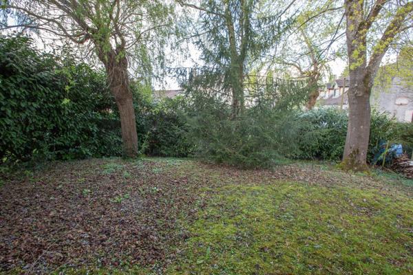 EXCLUSIVITÉ – GROS POTENTIEL – MAISON FAMILIALE AVEC JARDIN