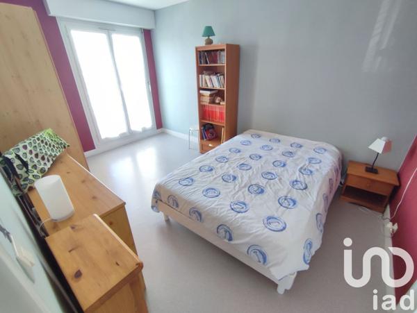 Appartement 4 pièces de 94 m² à Chartres (28000)