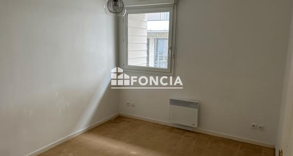 Location Appartement 4 pièces 87.59 m² - Lille 59000