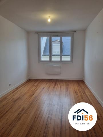 A VENDRE - NOUVELLE-VILLE - APPARTEMENT 2 PIECES 41 m2 - STATIONNEMENT , Lorient