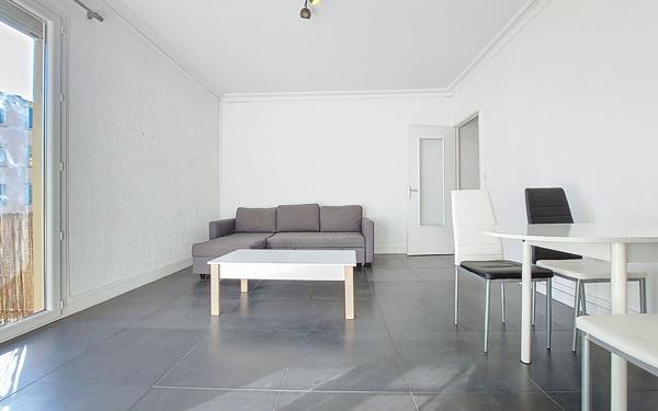 Appartement à vendre    2 pièces • 47 m2 Nice