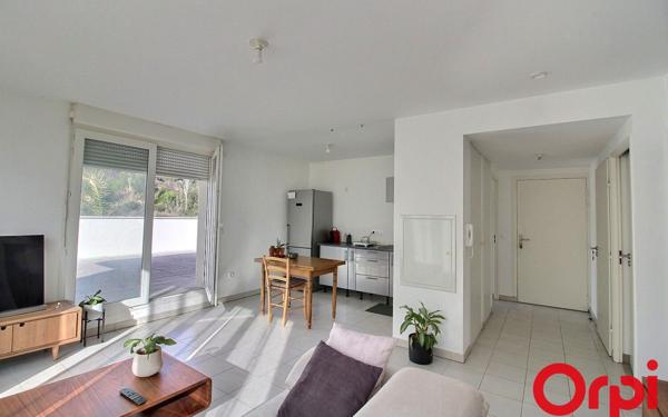 Appartement à vendre    3 pièces •  Marseille 12