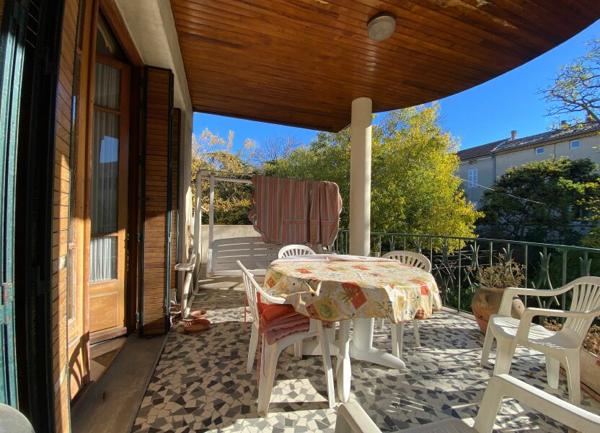 Maison à vendre    7 pièces •  Carpentras