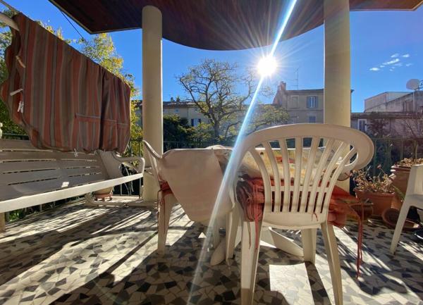 Maison à vendre    7 pièces •  Carpentras