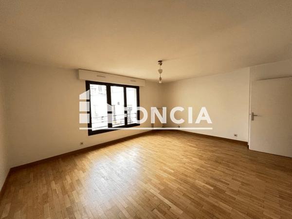 Location Appartement 2 pièces 52.6 m² - Paris 75018