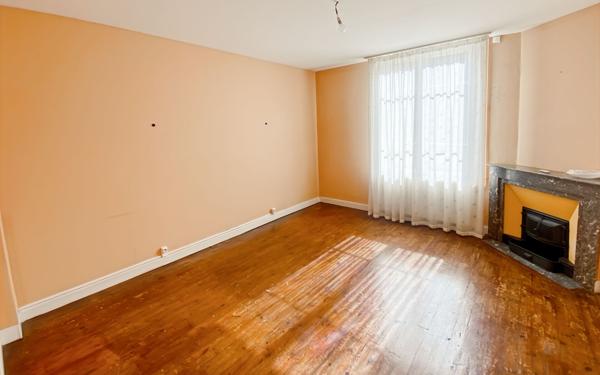 Maison à vendre    3 pièces •  Caussade