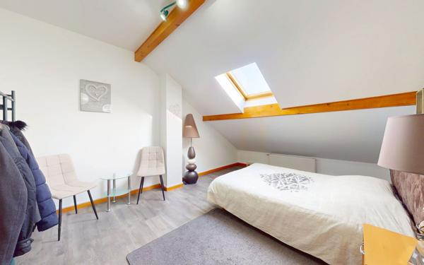 Maison à vendre    6 pièces •  Talange