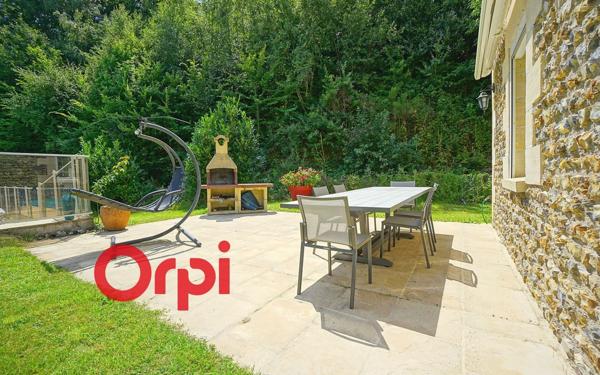 Maison à vendre    8 pièces •  Bernay