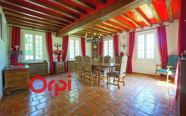 Maison à vendre    8 pièces •  Bernay