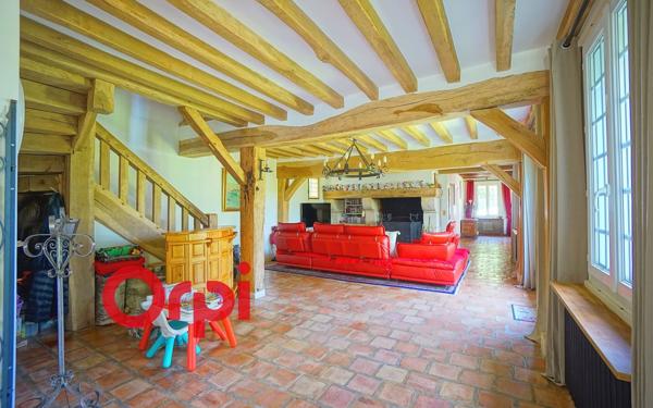 Maison à vendre    8 pièces •  Bernay