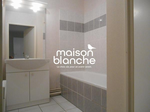 APPARTEMENT T2 EN RDC - PARTHENAY