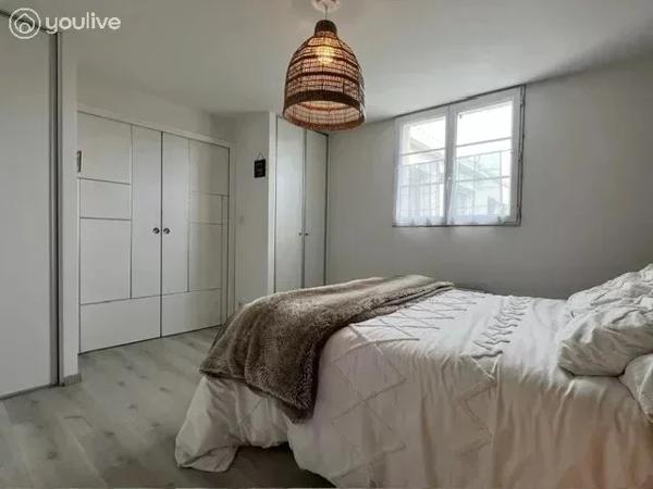 À vendre , charmante maison de plain-pied très bon état, idéale pour une famille