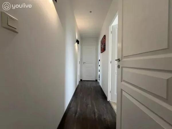 À vendre , charmante maison de plain-pied très bon état, idéale pour une famille