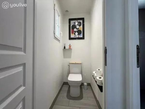 À vendre , charmante maison de plain-pied très bon état, idéale pour une famille