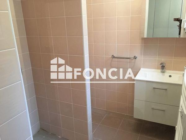 Location Appartement 2 pièces 43.9 m² - 27 RUE JEAN JAURES Valserhone 01200