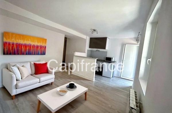 Appartement T2 à vendre centre RUMILLY - Axe ANNECY (74) / AIX LES BAINS (73)