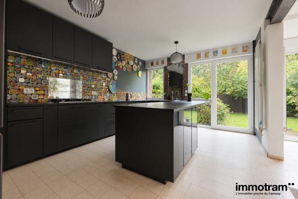 Vente Maison 140m2 - 5 chambre(s) - Croix, La Marque • Réf. VM29691