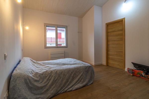 Maison Hendaye 7 pièce(s) 188 m2