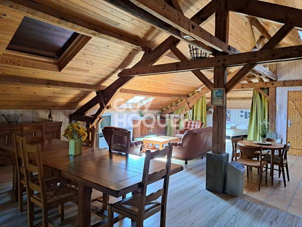 Grand loft en plein centre bourg de Lit & Mixe