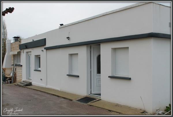 Grande maison divisée en 3 appartements