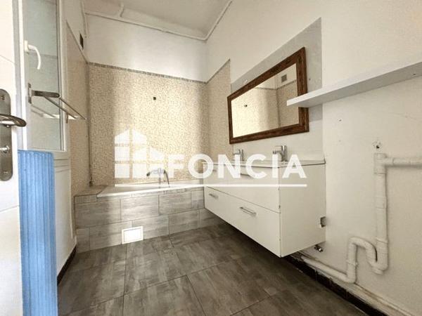 Location Appartement 4 pièces 86.3 m² - 134 BLD DU DOCTEUR CUNEO Toulon 83000