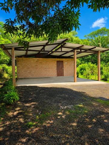 Matoury – Propriété de charme avec piscine sur près de 1,7 hectare