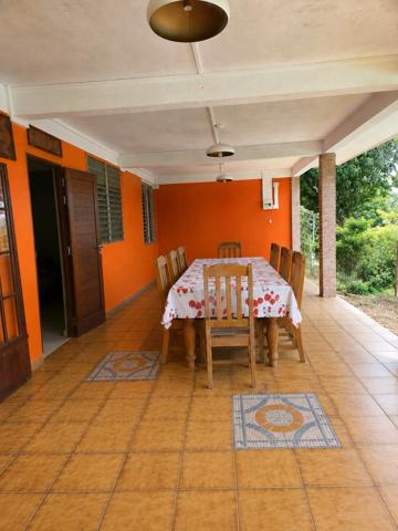Matoury – Propriété de charme avec piscine sur près de 1,7 hectare