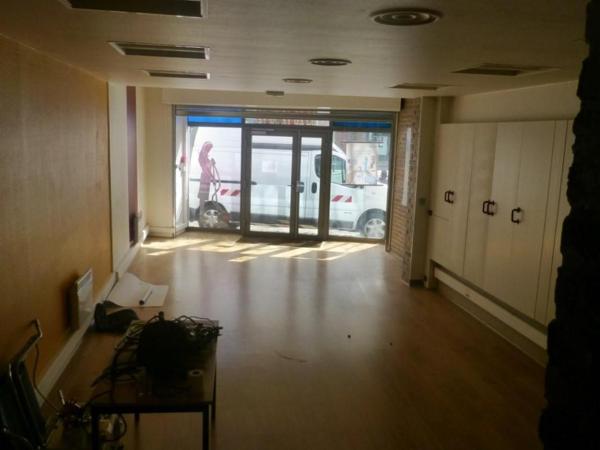 Location Local Commercial 100 59800 Lille 886821