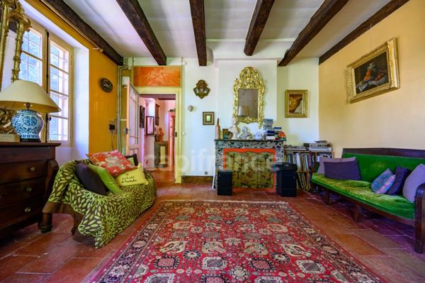 Propriété de caractère au coeur d'un écrin de verdure bucolique (8 pièces, 5 chambres, 227 m2)