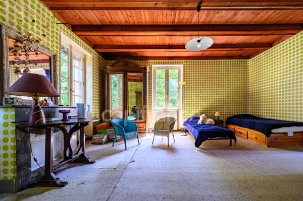 Propriété de caractère au coeur d'un écrin de verdure bucolique (8 pièces, 5 chambres, 227 m2)