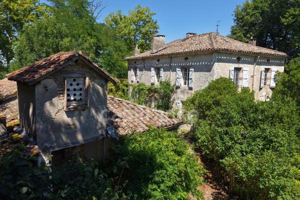 Propriété de caractère au coeur d'un écrin de verdure bucolique (8 pièces, 5 chambres, 227 m2)