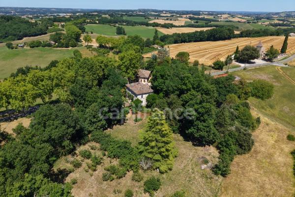 Propriété de caractère au coeur d'un écrin de verdure bucolique (8 pièces, 5 chambres, 227 m2)