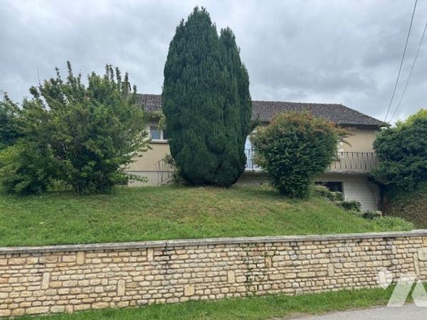 L'Etude de Maître Céline YVER-FOURQUEMIN, Notaire à ARGENTAN (Orne), vous propose :